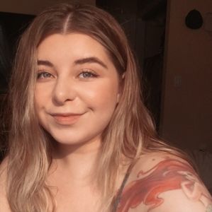 Meet your Posher, Emilee